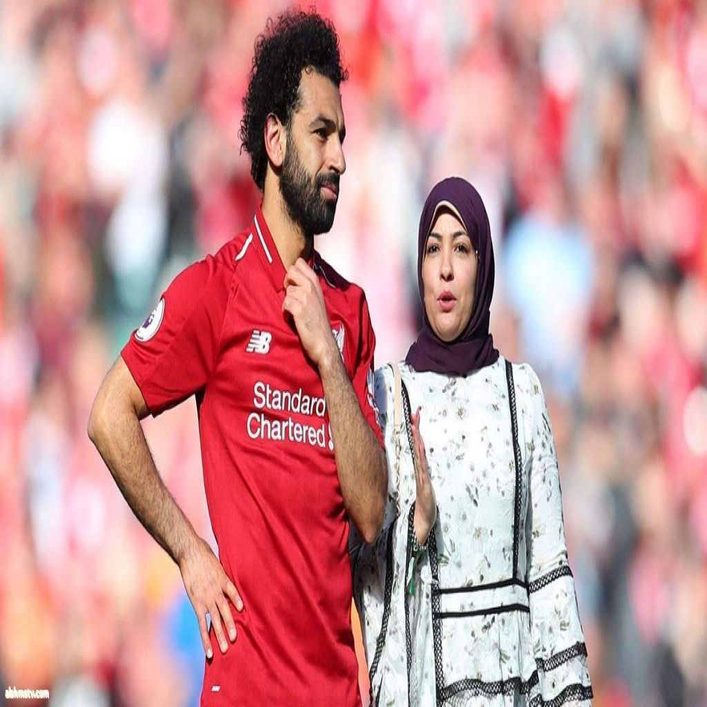 استقبال حافل لنجم " ليفربول" محمد صلاح بمعرض الشارقة الدولي للكتاب    عدم نجاح تجربتي مع تشيلسي غيرت تفكيري .. وكان  الحل بالقراءة  قريباً كتاب عن سيرتي الذاتية وقصة كفاحي ونجاحي   زوجتي تقوم بدور تثقيفي مع بناتي  الشارقة – كتبت مديرة التحرير -عايدة القمش